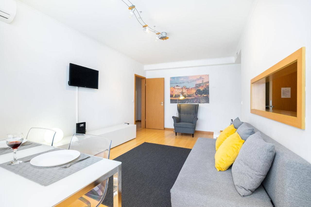Lisboa, Cidade, Elegant Apartment With Air Cond, Free Wifi And Near Metro, By Ig Bagian luar foto