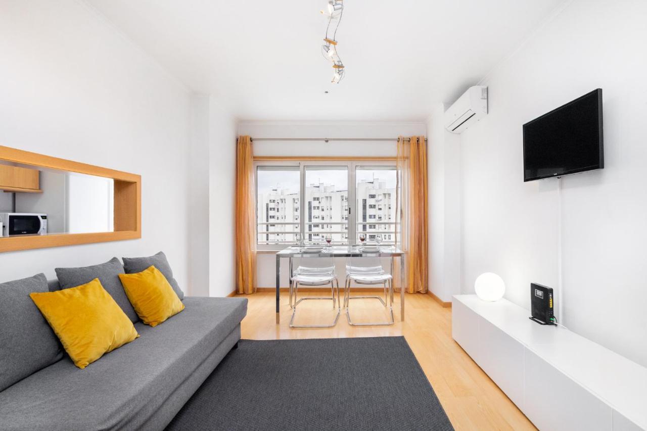 Lisboa, Cidade, Elegant Apartment With Air Cond, Free Wifi And Near Metro, By Ig Bagian luar foto