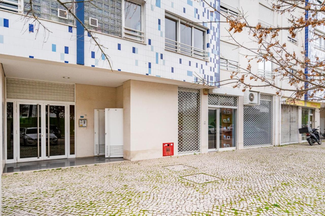 Lisboa, Cidade, Elegant Apartment With Air Cond, Free Wifi And Near Metro, By Ig Bagian luar foto